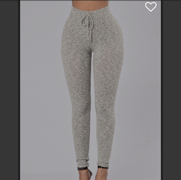 Fashion Nova Pants - Fashion Nova grey leggings